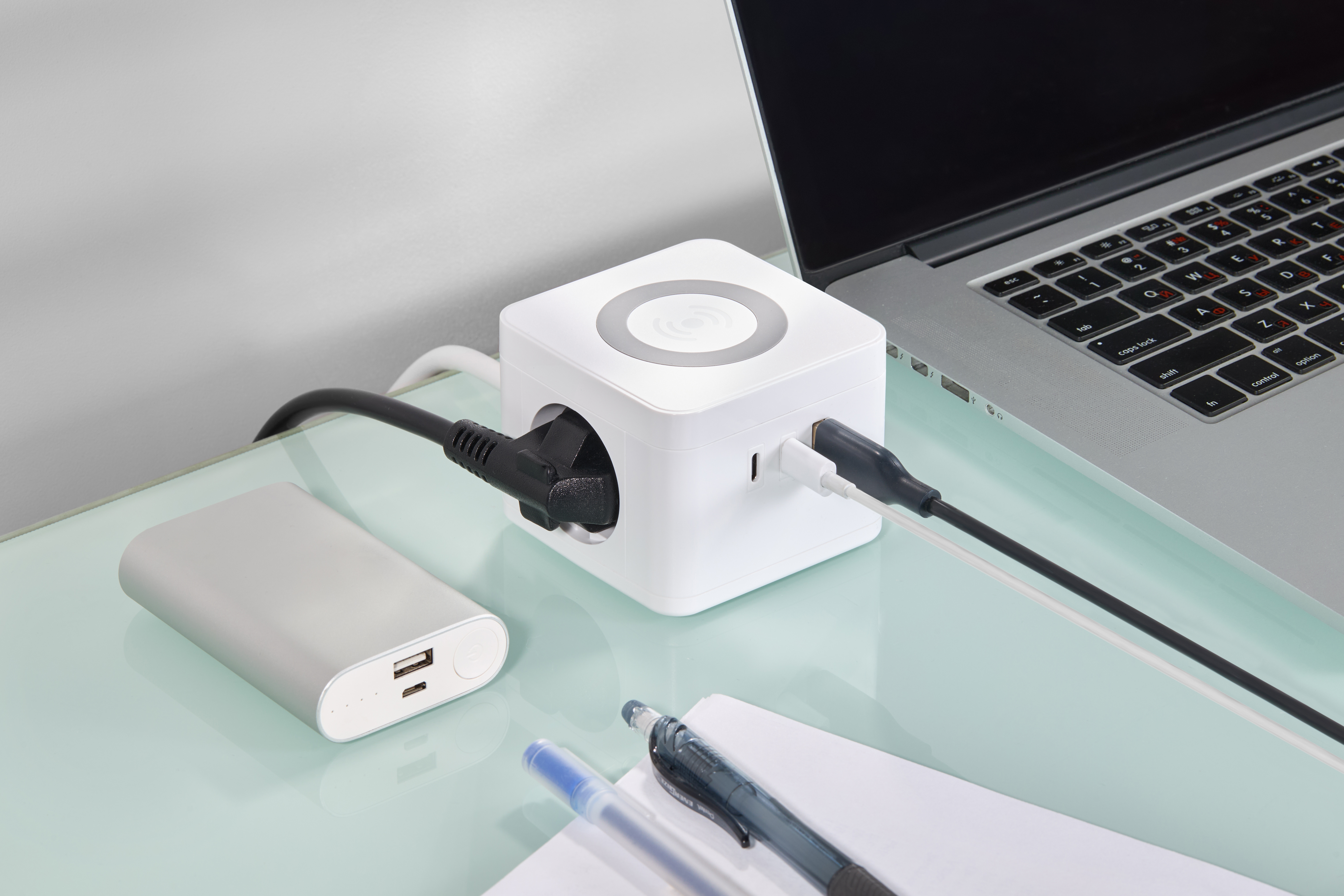 Удлинитель DOMINIC Qi10Вт У02К 1,3м 3х1мм2 USB A+C белый IEK в Чите