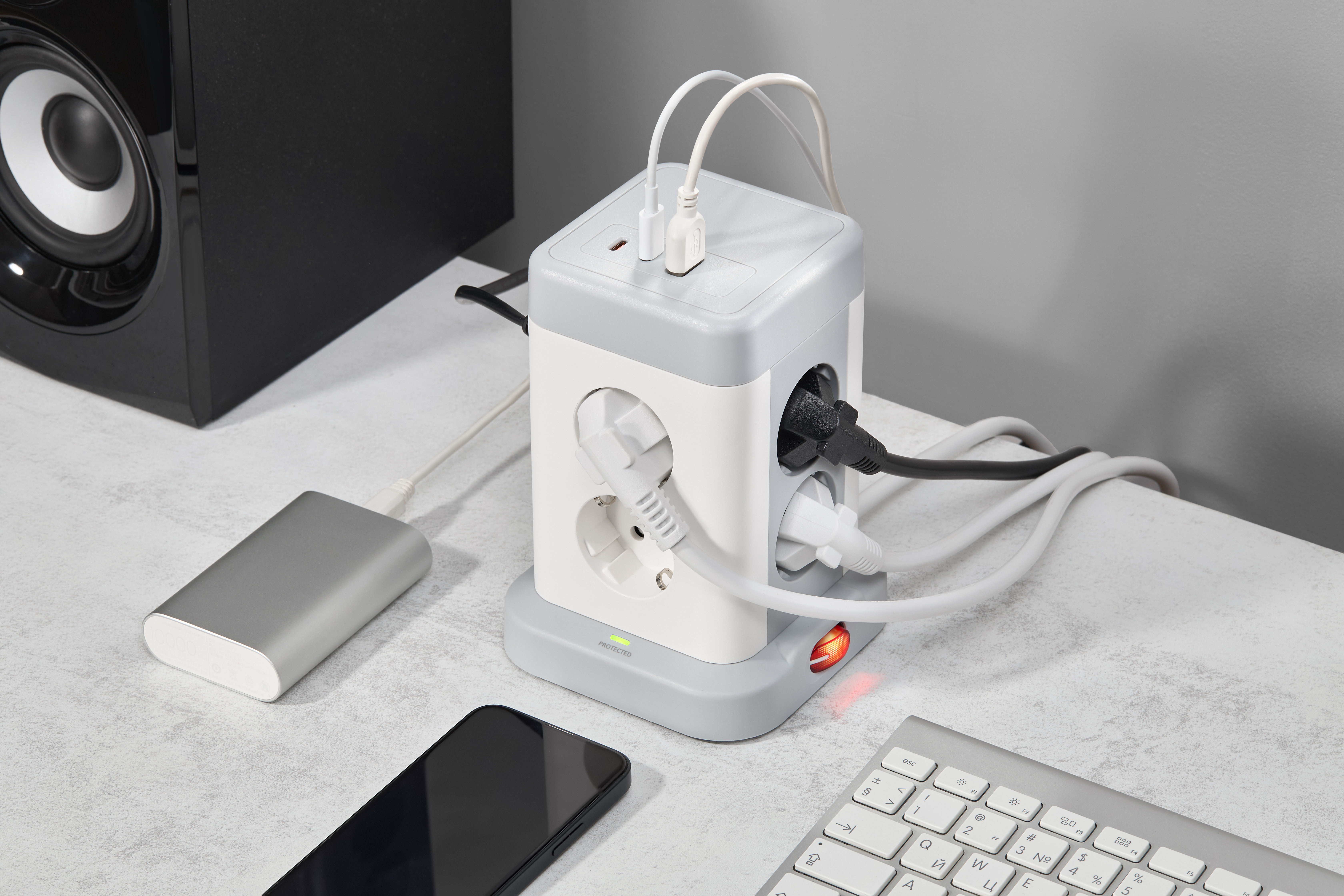 Удлинитель DOMINIC У08K 1,5м 3х1мм2 USB A+C 20Вт серый IEK в Чите