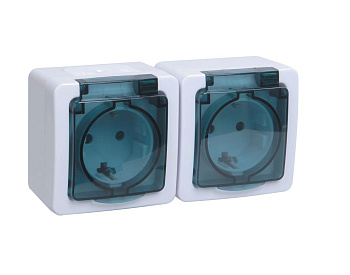 Розетка двойная ГЕРМЕС PLUS IEK с заземлением накладная IP54 дымчатая крышка в Чите