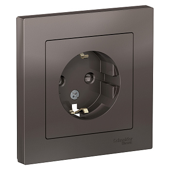 Розетка одинарная AtlasDesign SE с заземлением со шторками мокко в сборе в Чите