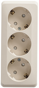 Розетка тройная ЭТЮД SE накладная со шторками с заземлением крем в Чите