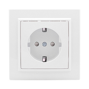 Розетка одинарная со шторками с заземлением Минск EKF белая в Чите