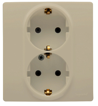 Розетка двойная ETIKA Legrand с заземлением крем в Чите